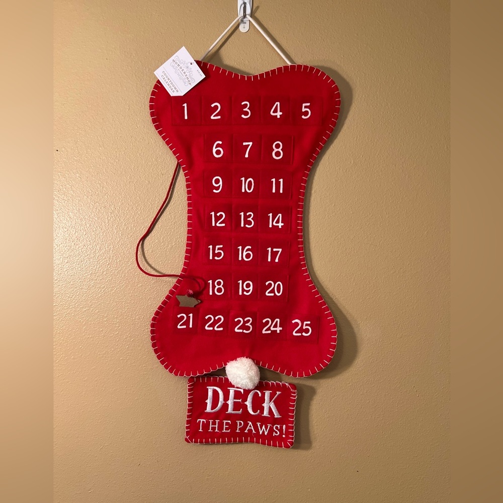 NWT “Deck The Paws” Advent Calendar